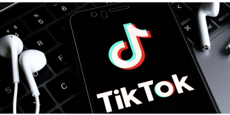 Gjendet i vdekur në moshën 19-vjeçare ylli i TikTok-ut