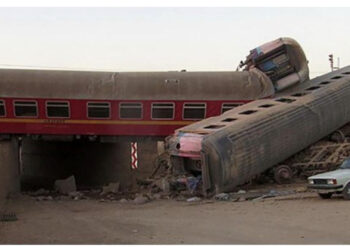 Tragjedi, treni plot me pasagjerë del nga shinat, të paktën 17 viktima, dhjetëra të lënduar