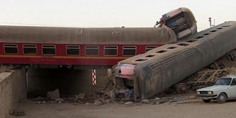 Tragjedi, treni plot me pasagjerë del nga shinat, të paktën 17 viktima, dhjetëra të lënduar