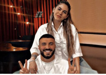 Si reagon Sarah kur vajzat kërkojnë të bëjnë foto me Dj PM?