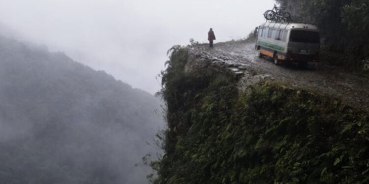 Të “takohesh” me vdekjen, kjo është rruga më e rrezikshme në botë