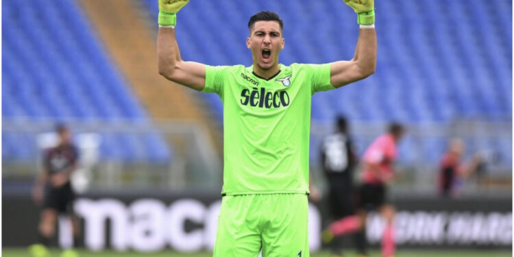 E BUJSHME/ Strakosha i propozohet Chelsea-t