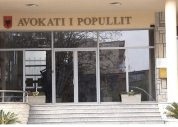 Komunizëm në Pogradec, i hoqën ndihmën ekonomike se nuk votoi PS