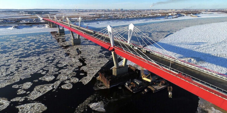 Kina dhe Rusia inaugurojnë urën që kushtoi mbi 300 milionë euro