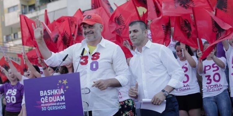 Arrestohet në Itali ish-kryebashkiaku socialist i Vorës, Agim Kajmaku