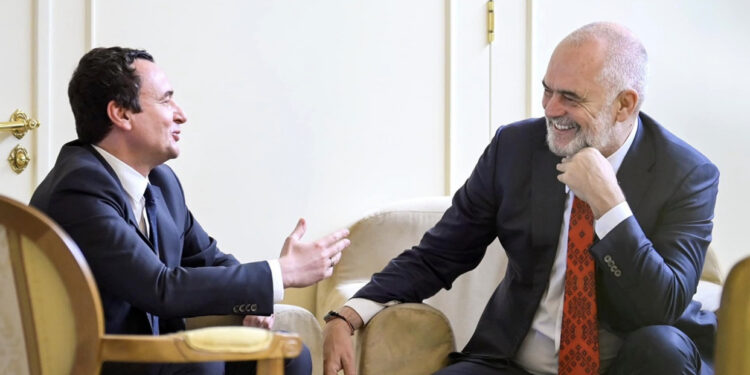 Mbledhja e dy qeverive, Kurti: Projekti i hekurudhës Durrës-Prishtinë më i rëndësishmi, do bashkojë më shumë ekonomitë tona