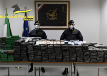 Kapja e mbi 4 tonëve kokainë nga Kolumbia në Europë, 4 shqiptarë të përfshirë, drejtësia italiane i mbyll në shtëpi