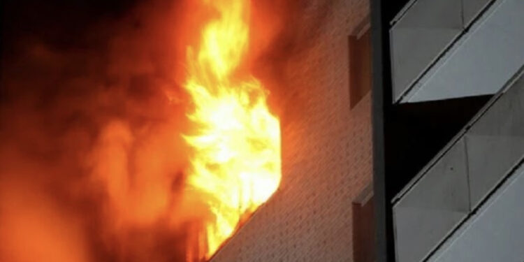 Shkrumbohet fasoneria në Vlorë, dyshohet e qëllimshme