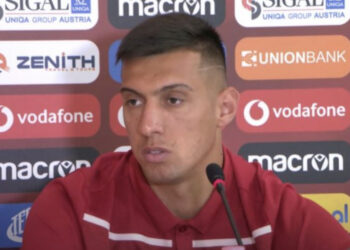 Gjitha  “Të bashkuar për të marrë 3 pikët me Izraelin”, Uzuni: Objektivi ynë, kreu i grupit