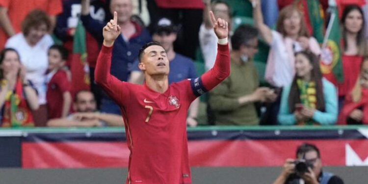 VIDEO/ Spanja zhgënjen sërish, Portugalia shkaterron Zvicrën