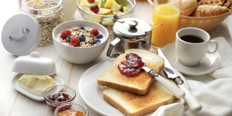 Kini kujdes! Këto gjëra që bëni në mëngjes po ju shëndoshin