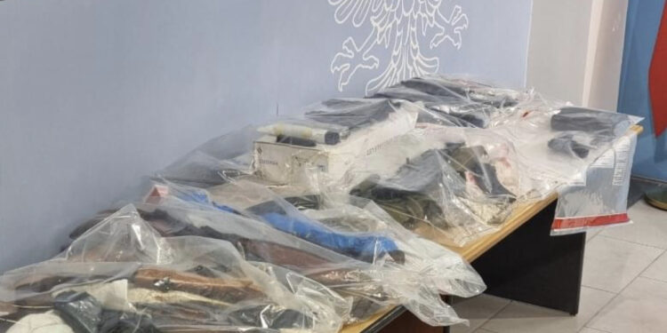 Iu zbulua depoja në Tiranë/ Kush është Dorian Kalo, i penduari drejtësisë Enver Jamaku nxori emrin e tij se merrej me prodhimin e armëve