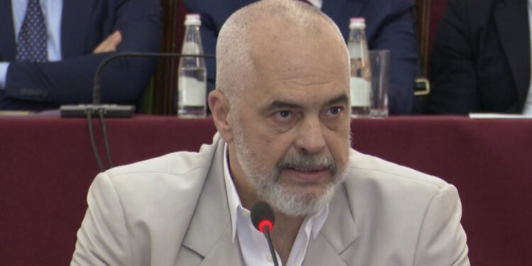 Rama shpall vendimin, çfarë do të ndodhë nesër në orën e parë të mësimit në shkolla