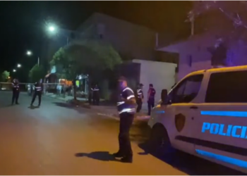 VIDEO/ Dy persona hapën zjarr brenda oborrit…/ Si ndodhi atentati në Milot, pamjet nga vendngjarja
