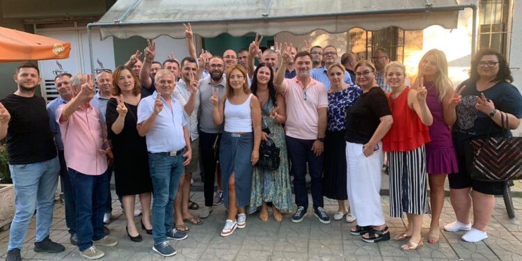 Enkelejd Alibeaj hap kompani eventesh/ Ka ditëlindjen Naimi, merr 5 deputetë të PD dhe niset drejt Elbasanit