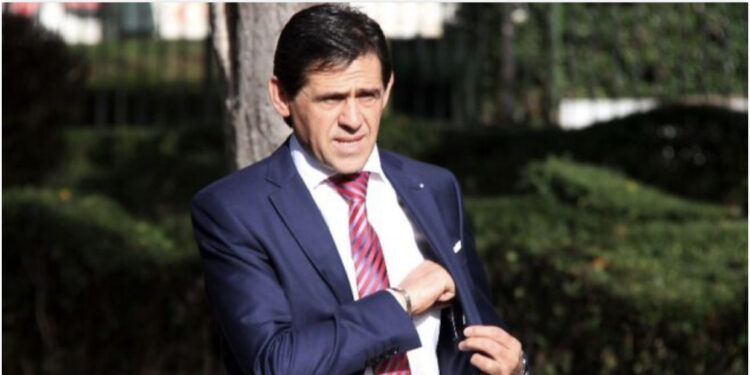 Tërmeti i shkatërron shtëpinë, Rakip Suli i falsifikon firmën!