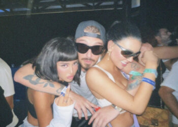 Të përqafuar në festivalin e Dua Lipës, Donaldi dhe Bora nuk fshihen më, e publikojnë vetë FOTON