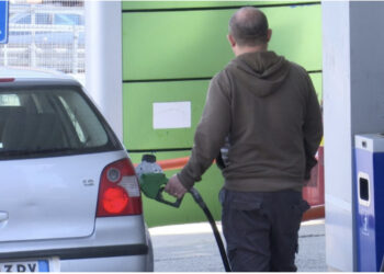 Benzina bie në 201 lekë, Bordi vendos ÇMIMET: Nafta do të shitet nga sot me 248 lekë, rritet dhe gazi