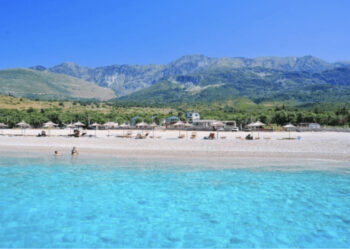 Java me mot të paqëndrueshëm, por bregdeti do shijojë orët me diell