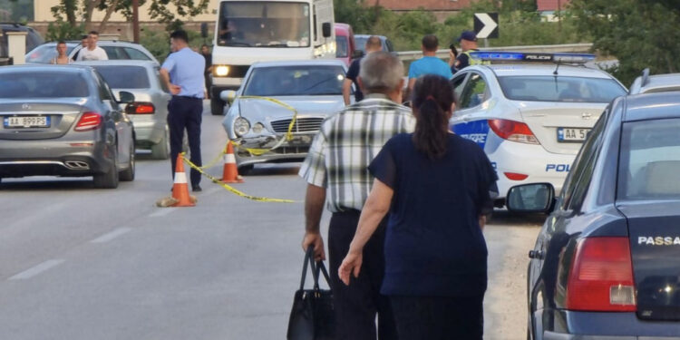 Aksident në Pogradec, disa të plagosur, mes tyre edhe një fëmijë