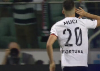 VIDEO/ Ernest Muçi në superformë, tjetër gol me Legian në kampionatin polak