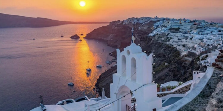 Turistët paguan 12 € për një frappe në Santorini: E papranueshme