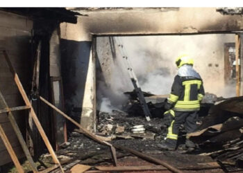 Zjarr në fshatin Kabash të Gramshit, digjen dy banesa