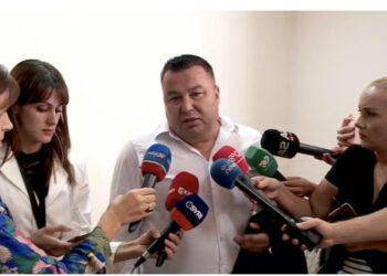 Gjykata e la në burg, flet avokati i rusit që sulmoi ushtarët: Kërkuam të njiheshim me materialet, por Prokuroria i ra shkurt