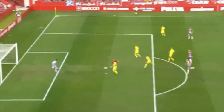 Myrto Uzuni shënon 2 gola për 11 minuta në Granada-Villarreal