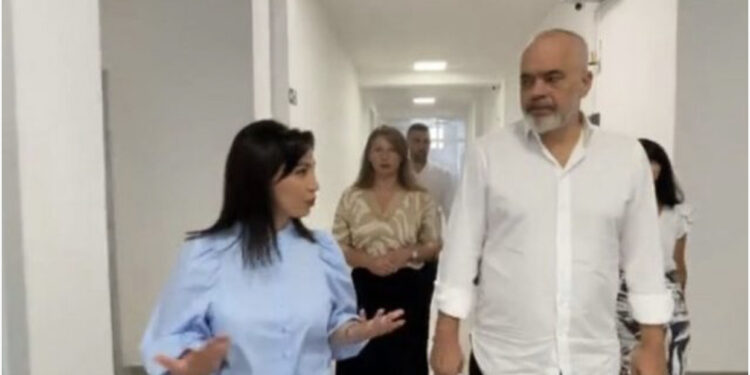 Ikën edhe 1000 të rinj! Qeveria po e boshatis Shqipërinë…