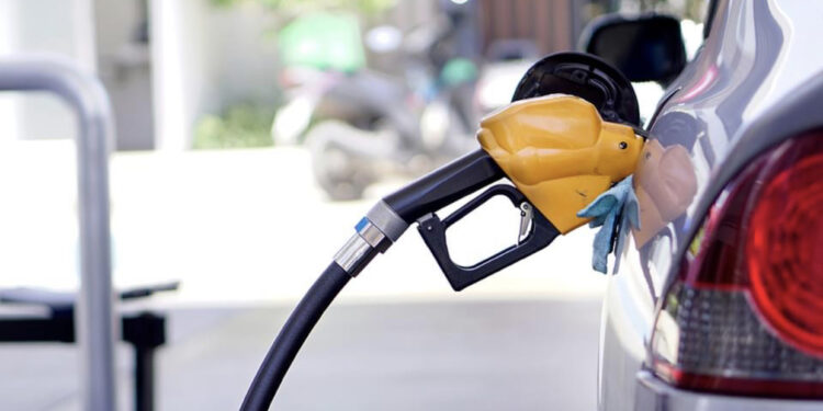 Çmimi i naftës në SHBA në rënie prej 57 ditësh, reflekton tregun global