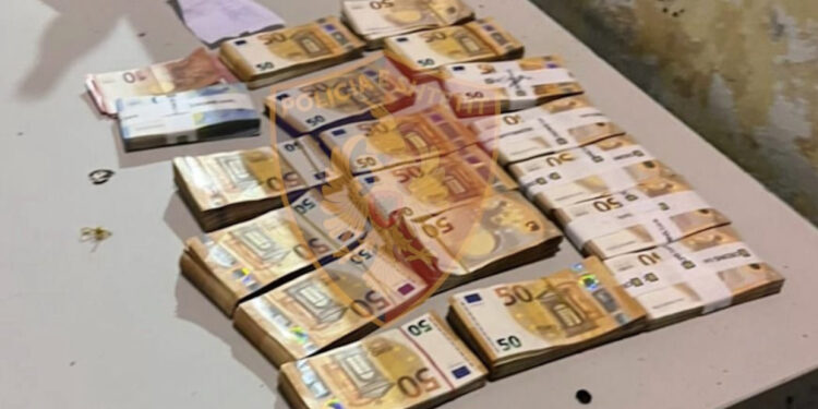 E FUNDIT/ Nuk i deklaroi, policia kap para “me thasë” në Muriqan