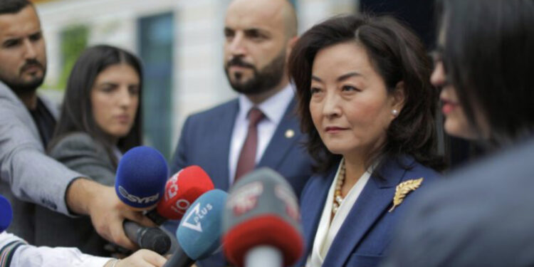 Ambasada e SHBA në Tiranë kundër Ramës, për shkarkimin e Gledis Nanos: Larguat partnerin tonë!