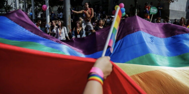 Serbia nuk do lejojë paradën e B*thq*rave, Vuçiç: Kemi problemin e Kosovës