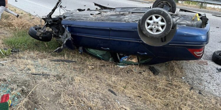 E rëndë në Fier-Vlorë, aksidentohet familja, humb jetën fëmija 6 vjeç