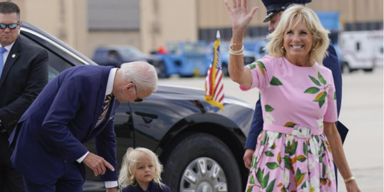 Zonja e parë e SHBA-ve rezulton negative për Covid, pas 5 ditësh në izolim