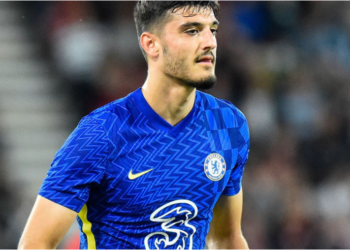 Formula e transferimit të Gordon, Chelsea sakrifikon edhe Brojën