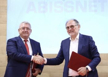 Armando Duka dhe Koço Kokëdhima shkatërrojnë futbollin e moshave, pritet protesta masive