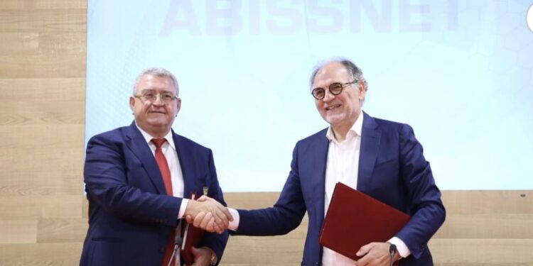 Armando Duka dhe Koço Kokëdhima shkatërrojnë futbollin e moshave, pritet protesta masive