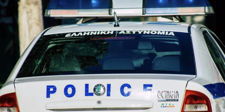 Arrestohet emigranti shqiptar në Greqi, çfarë i gjeti Policia në shtëpi