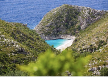 Çifti gjerman jep alarmin “SOS” në brigjet e Karaburunit, Delta Forca niset në ndihmë të tyre