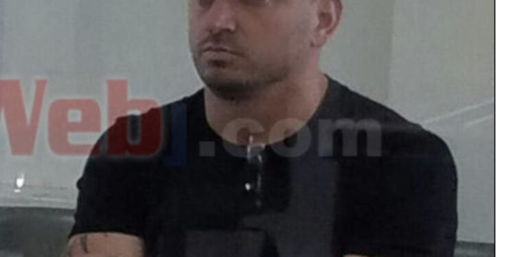 FOTO/ U qëllua me snajper sapo zbriti nga Benz-i, kush është shënjestra që i shpëtoi atentatit në Durrës