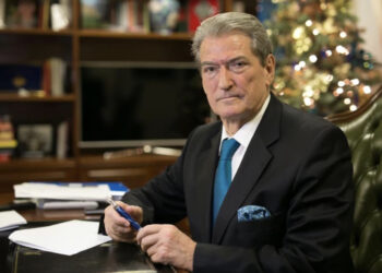 “Dielli nuk lind më për Elizabeth II”, Sali Berisha shkruan për vdekjen e Mbretëreshës: Më ka pritur dhe vlerësuar, si President i Shqipërisë