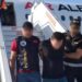 Kërkoi azil në Shqipëri, deportohet njeriu i Sedat Pekerit, dalin fotot nga aeroporti
