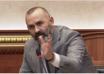 Pse sulmoni SPAK-un? Manja-Tabakut: I ke në krahun tënd, jo ne