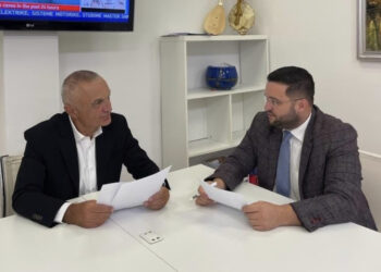 Ilir Meta konfirmon drejtorin e Kabinetit, i beson njeriut të Monika Kryemadhit