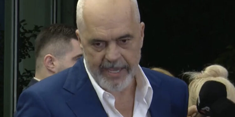 “A ka lidhje Erdogan me mbylljen e shkollës Mehmet Akif?” Rama nuk e pranon që është vasal i Turqisë