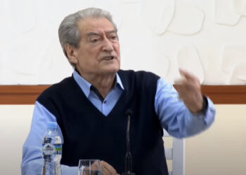 “Qytetari burg për një kotec, Salillarit i dhurohen 8 mln euro për pallatin pa leje”, Berisha akuza Ramës: Kënaqi vetëm xhepat e tij