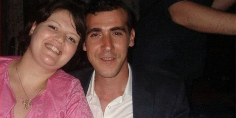 U dogjën për së gjalli, e veja e 39-vjeçarit: Burri dhe shoku shqiptar i shpëtuan shpërthimit në të njëjtin biznes në vitin 2016