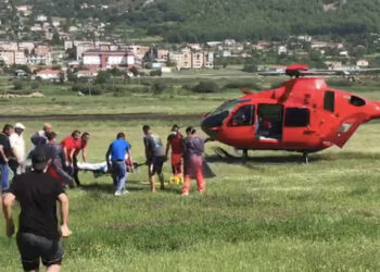 54-vjeçari në Martanesh rrëzohet nga shkëmbi, sillet në gjendje të rëndë me helikopter në Tiranë